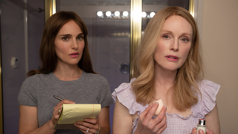 Natalie Portman (left) and Julianne Moore (right) in May December (2023)